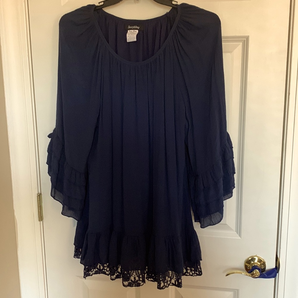 Boutique dressy pants set in navy blue.